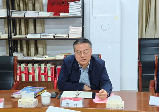 cbaaff58fdaf134a4e2b9c6ae4bf14ab